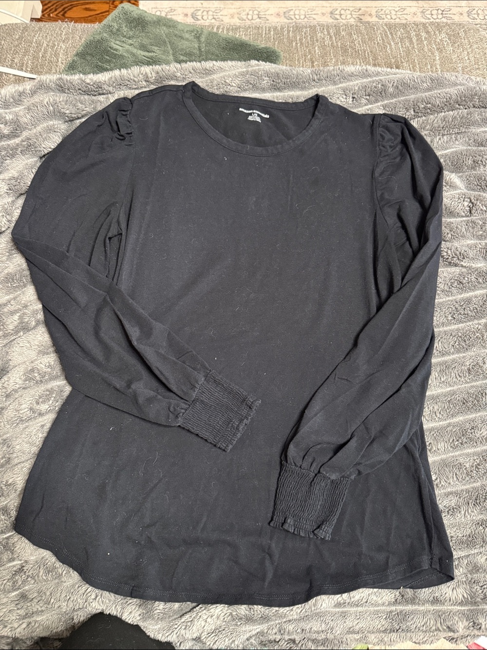 Amazon Essentials Black Long-Sleeve Puff-Sleeve Top